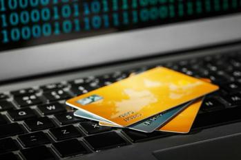 クレジットカードが不正利用されたときの対処法　リスクを減らす方法も